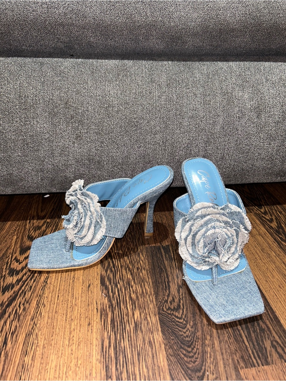 Cape Robbin - Denim Blue Floral Appliqué Open-Toe Heels- Size: 5.5